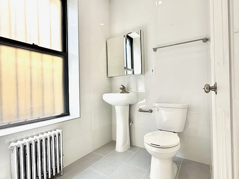 2 Doscher St #5 — Photo 10