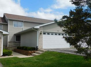 5092 Hermitage Trl, Rockford, IL 61114