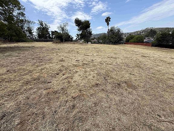 2nd image of 1565 Montiel Rd #226-092-71