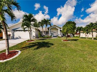 2716 SW 1st Pl, Cape Coral, FL 33914