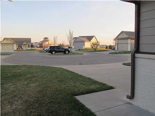 3rd image of 2447 N 127th Ct E