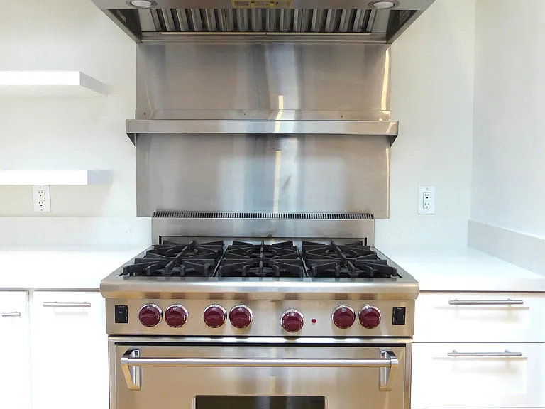 2718 McAllister St — Photo 18