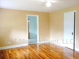 8210 Greenwood Ave, Takoma Park, MD