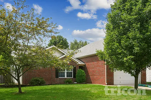 636 Weeping Way Ln Photo 1