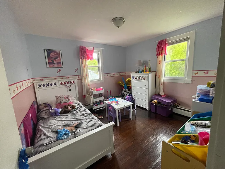 16-20 Maple St — Photo 12