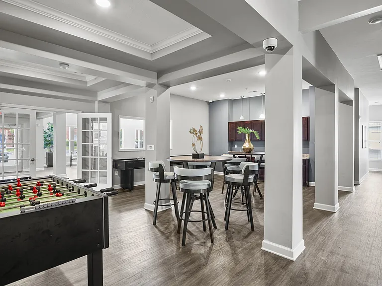 Whispering Creek Apartments — Photo 9
