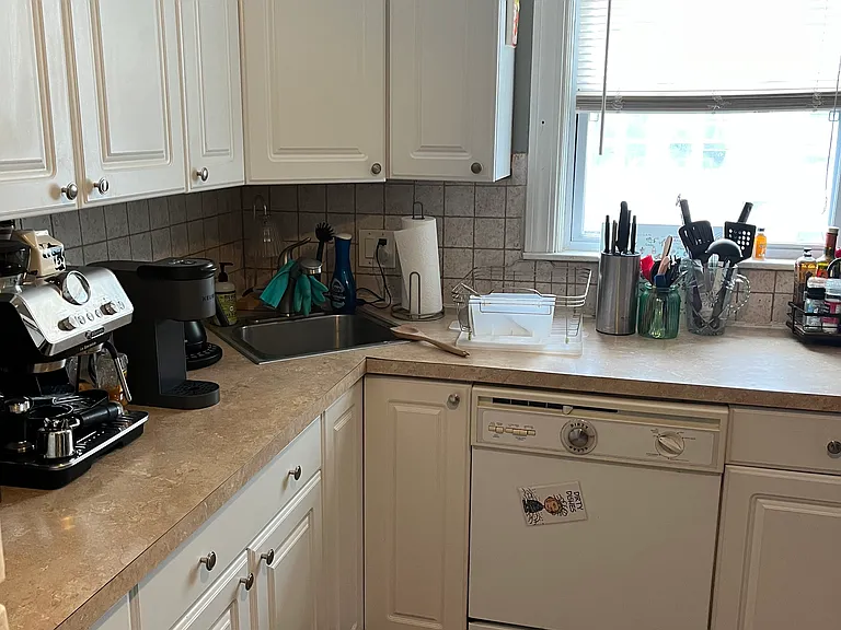 30 Antwerp St #1 — Photo 8