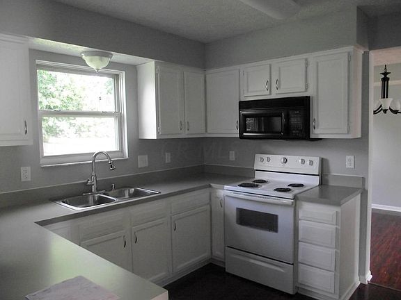 2nd image of 2569 Anderley Ct
