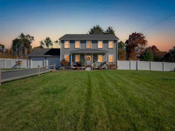 121 Franklin St, Belchertown, MA 01007