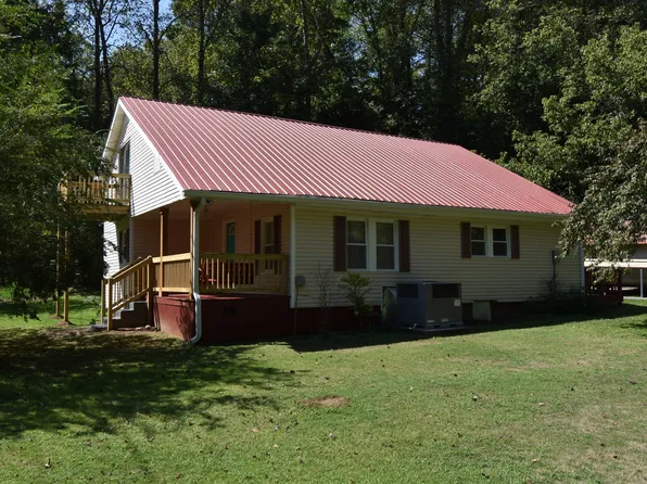215 Spring Ct, Linden, TN 37096