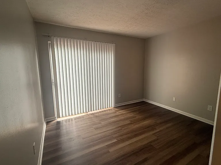 215 Westcliff Cir #C — Photo 12