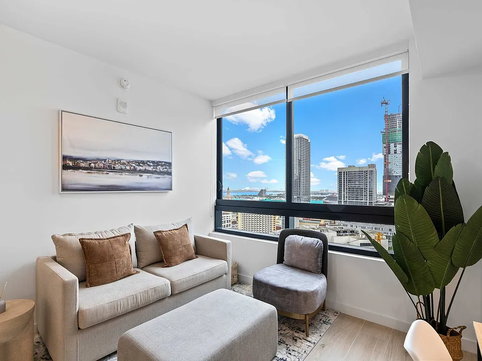 225 N Miami Ave #25-ID1380778P