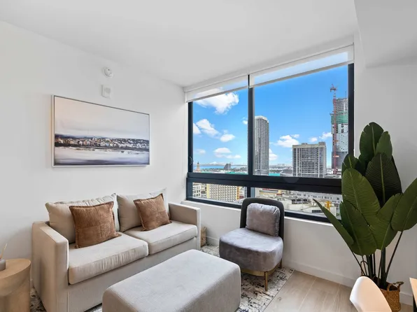225 N Miami Ave, Miami, FL