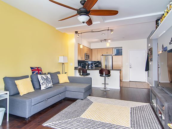 2nd image of 101 Market St Unit 122