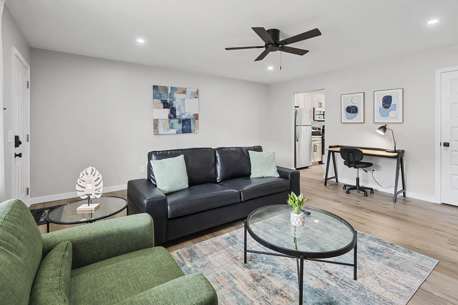 195 Landon Ct. NE - 1 — Photo 2