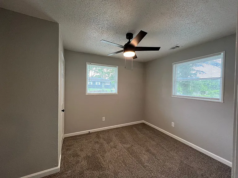 364 Elder Rd — Photo 9