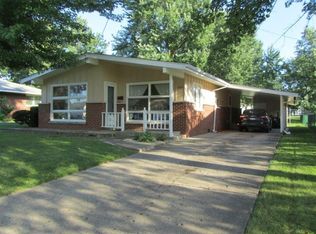 1005 W Saint Louis Ave, Effingham, IL 62401