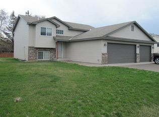 5415 Loganberry Cir, Rice, MN 56367