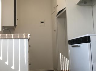 110 N Cedar St #9, Glendale, CA 91206