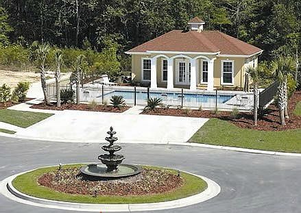 2nd image of 1703 Villa Dr