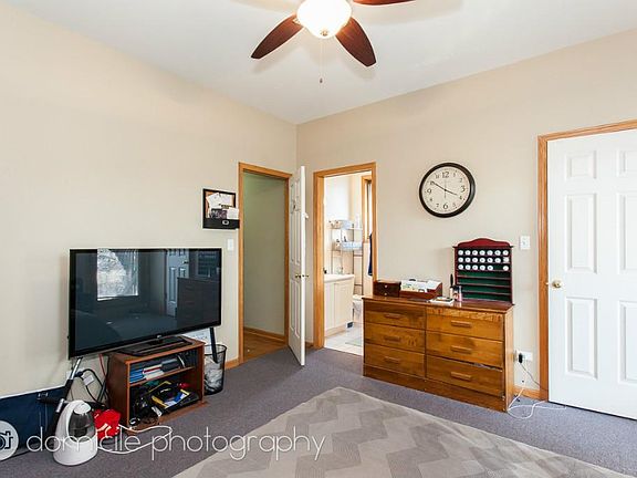 4th image of 1408 N Bosworth Ave APT 2