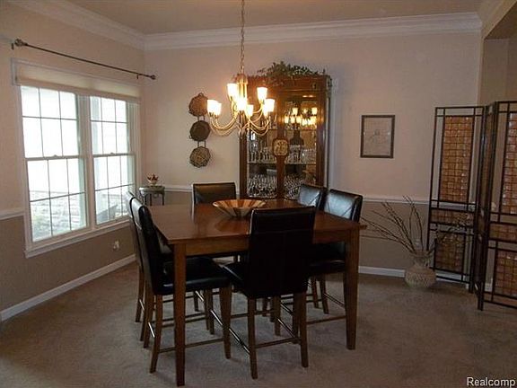 4th image of 26300 Fieldstone Dr #1