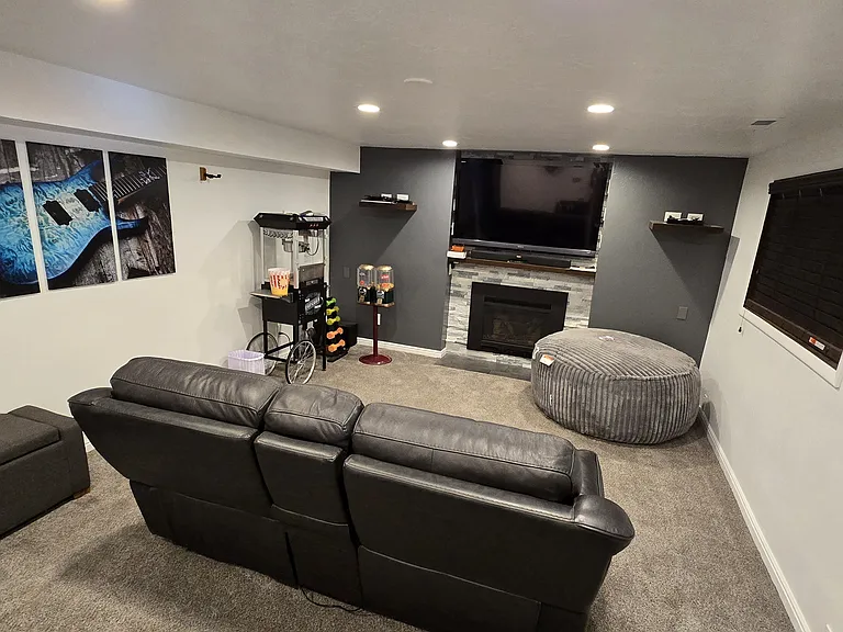 2935 N Highway 38 — Photo 11