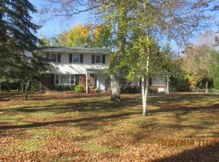 4741 Hillside Rd, West Bend, WI 53095