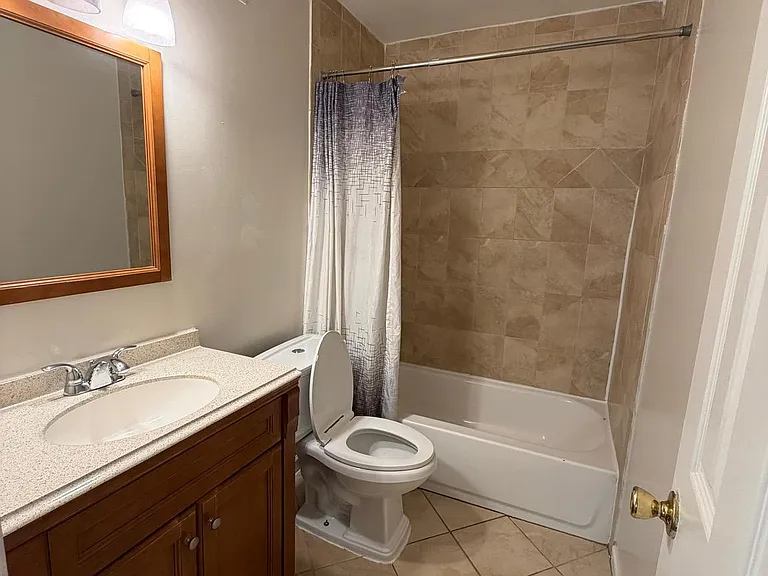 1746 Countrywood Ct — Photo 10