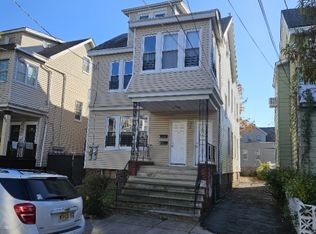 166 Goodwin Ave, Newark, NJ 07112