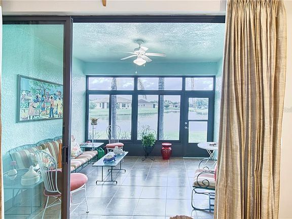 5th image of 371 Indian Wells Ave