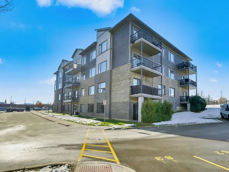 660 Garibaldi Ave — Photo 66