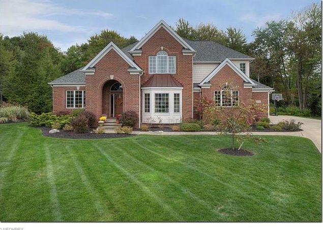 1st image of 315 Capital Hill Cir