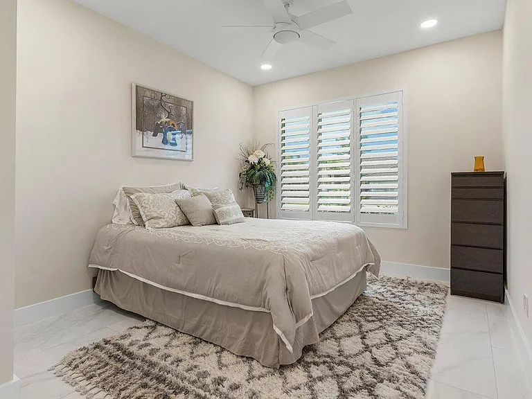 11164 Boca Woods Ln — Photo 25