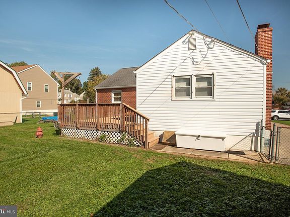 4th image of this home