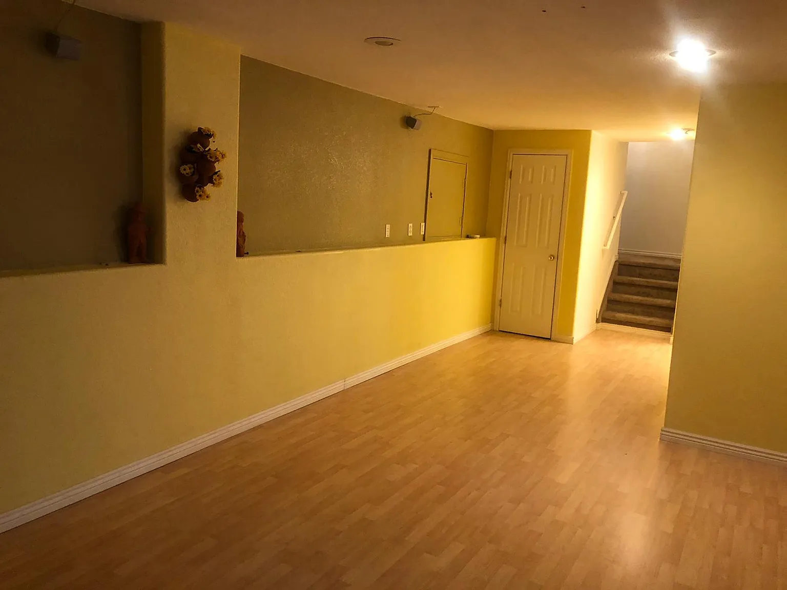 4 bed, 2.5 bath, 3598 sqft, $3,995 — Photo 4