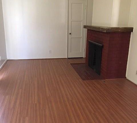 3rd image of 2293 Luana Ln