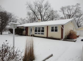 1665 Dennison Rd, Hoffman Estates, IL 60169