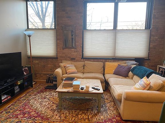 4th image of 3201 N Ravenswood Ave APT 104