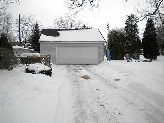 3rd image of 29414 Kearsley St