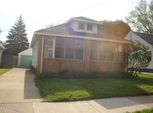 1352 Houseman Ave NE, Grand Rapids, MI 49505