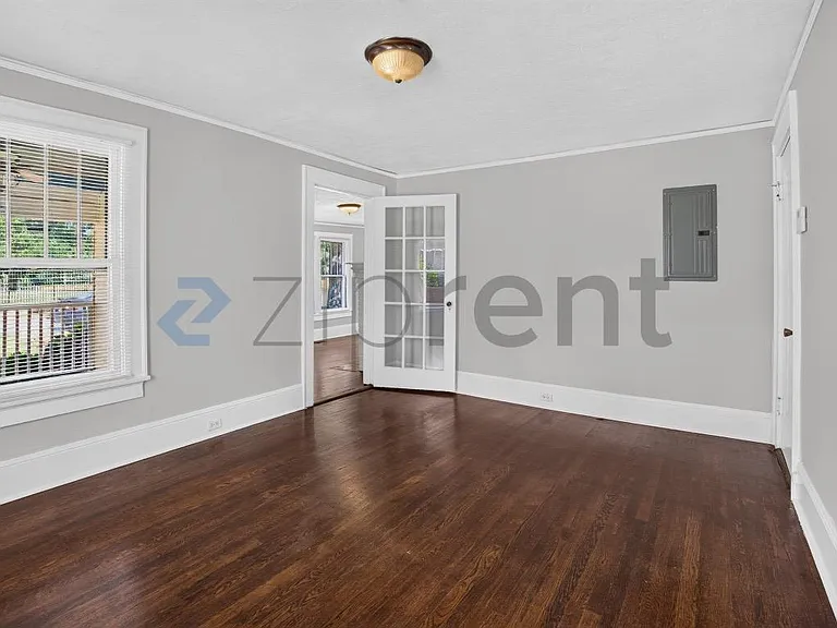 241 Stovall St SE — Photo 14