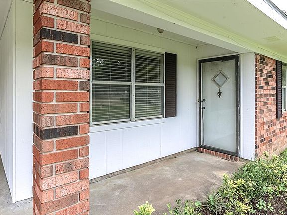 3rd image of 1315 Kimberly Dr