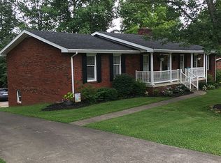 301 Circle Dr, Morehead, KY 40351