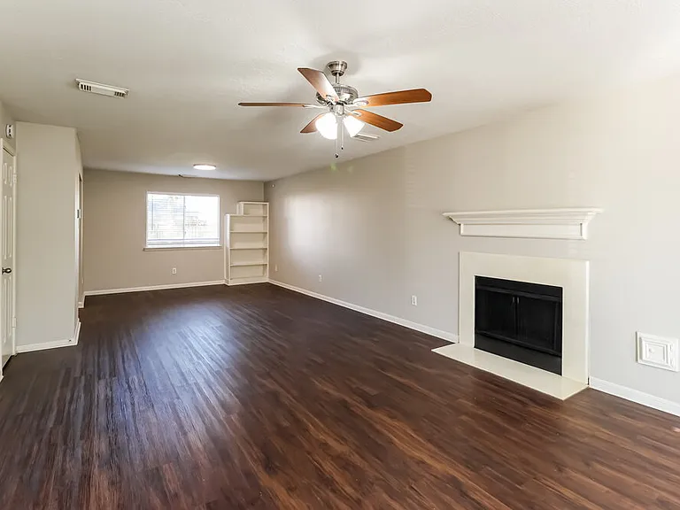 18823 Timber Spring Dr — Photo 4