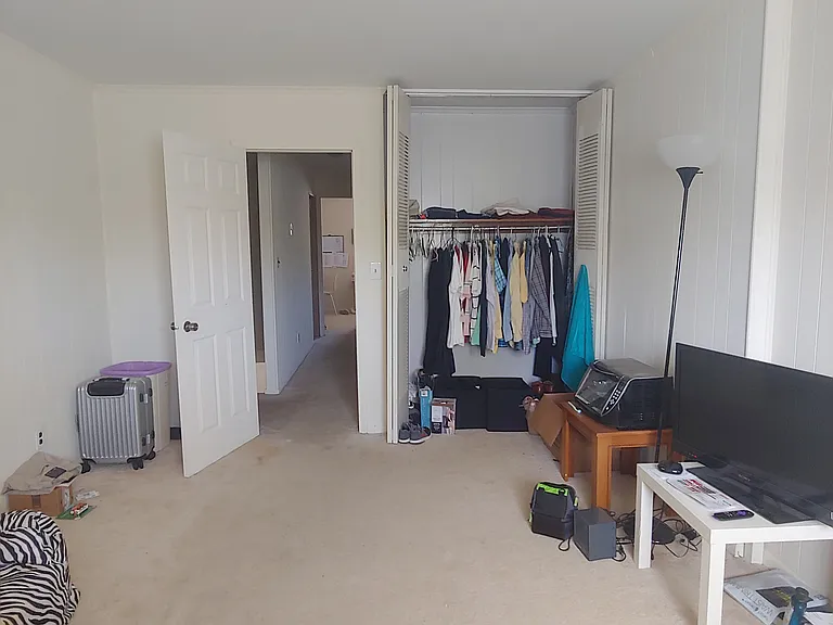 2100 Jefferson Park Ave #2 — Photo 9