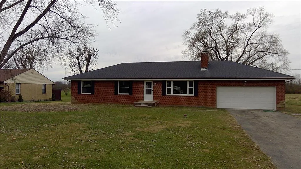8044 Dayton Springfield Rd photo 1