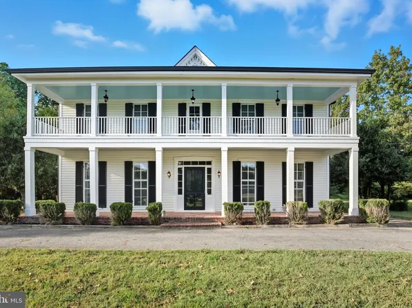 5965 Acorn Spring Pl, La Plata, MD 20646