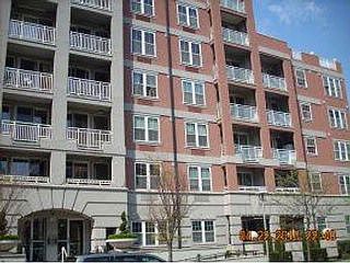 1st image of 40 Oceana Dr W APT 7E
