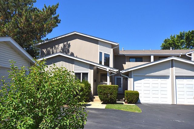 1st image of 530 Queens Ct